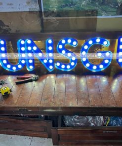 Biển Chữ Nổi Led Bát